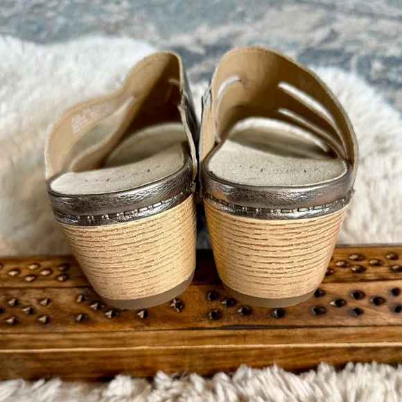 Dansko Lyndi Slide Sandal Womens EU 39 Platino Metallic Leather Wedge Platform - Picture 12 of 16